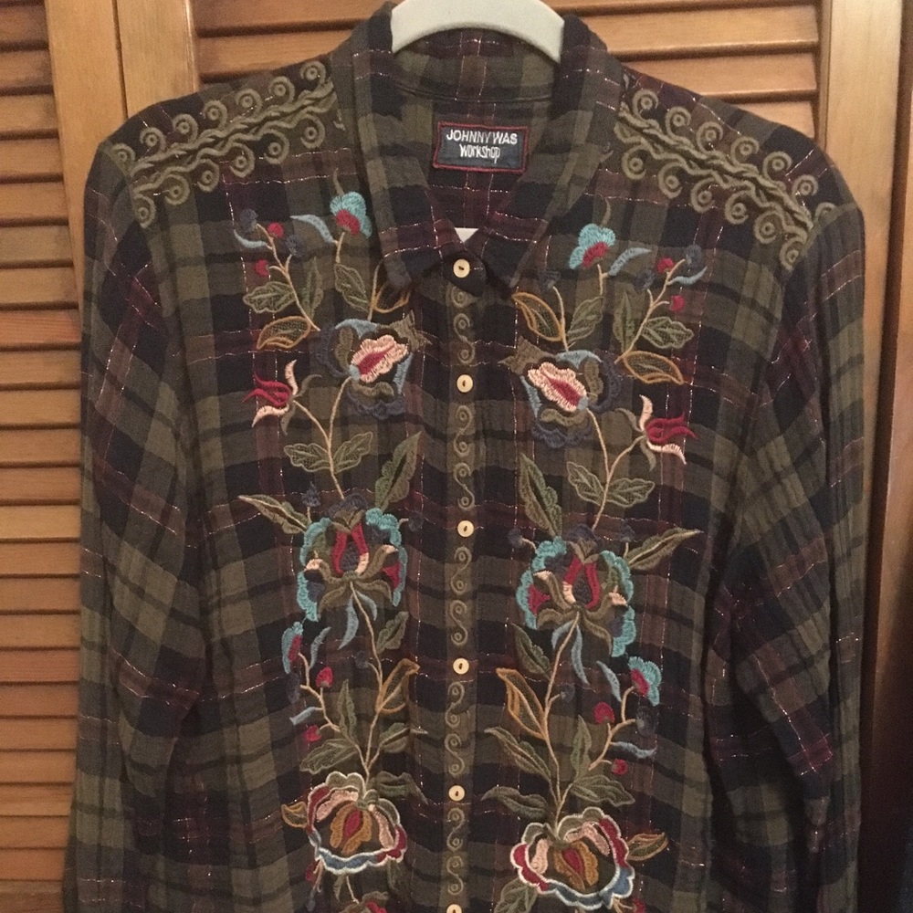 Gorgeous Johnny Was button down shirt